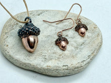 Load image into Gallery viewer, Copper Acorn Necklace - Medium