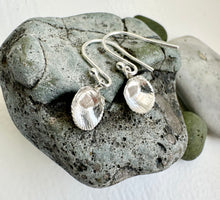 Load image into Gallery viewer, Silver Cockle Shell Earrings
