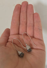 Load image into Gallery viewer, Silver Poppy Seed Head Drop Earrings
