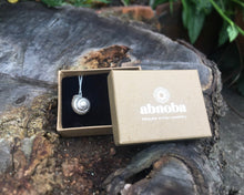 Load image into Gallery viewer, Sliver Snail Necklace
