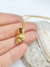 Load image into Gallery viewer, Gold Seashell Necklace
